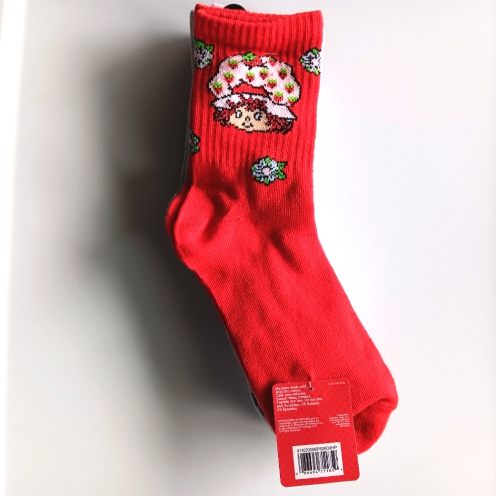 NEW Strawberry Shortcake Crew Socks 5 Pack Shoe Size 4-10 Red Pink Grey White